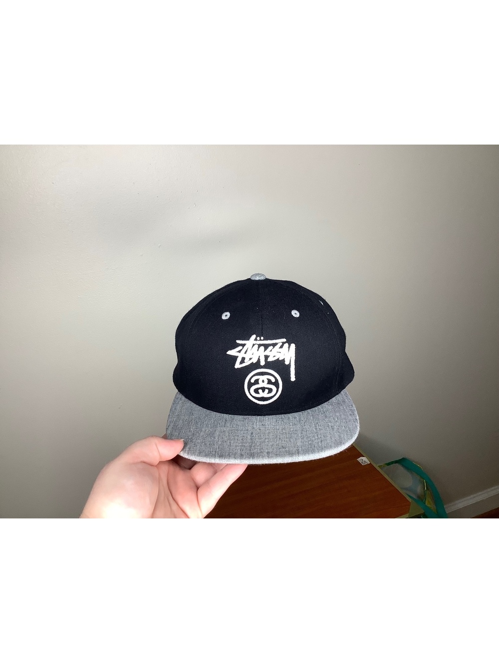 Stussy 2000’s Logo Embroidered Two Tone Flat Brim Snapback